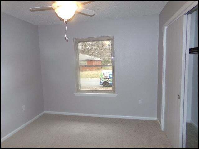 Building Photo - 8 Brookway Ln