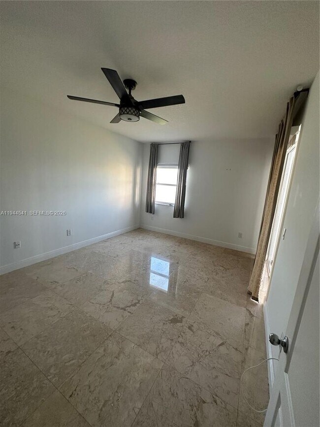 Building Photo - 10730 NW 66th St