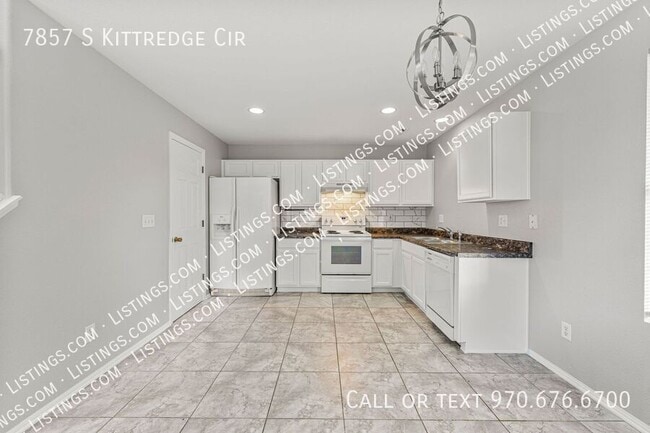 Building Photo - 7857 S Kittredge Cir