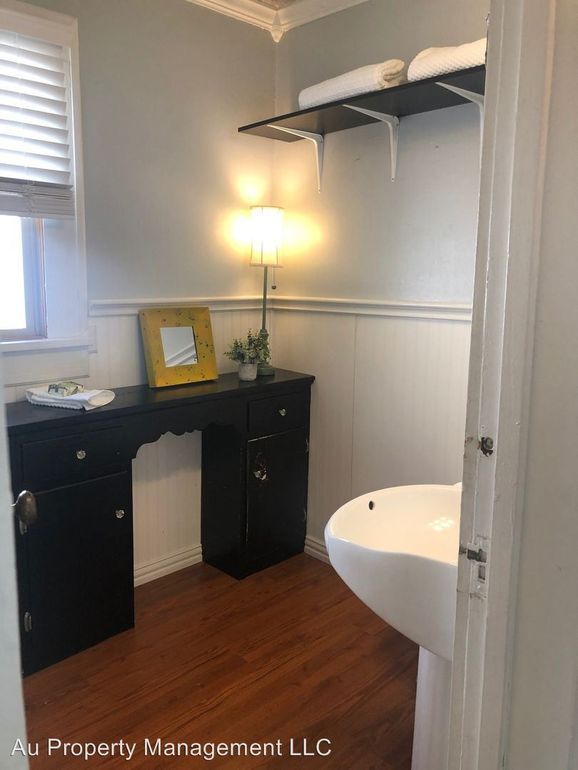 Building Photo - 3407 S Jackson St