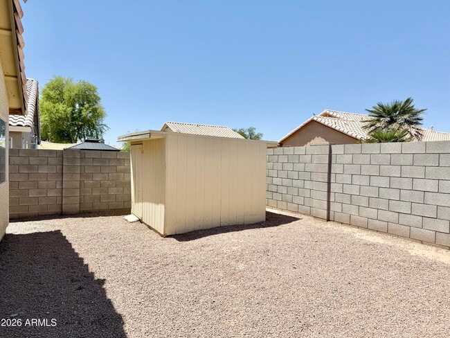 Building Photo - 16128 W Sherman St