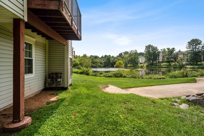 Building Photo - 10400 Parthenon Ct