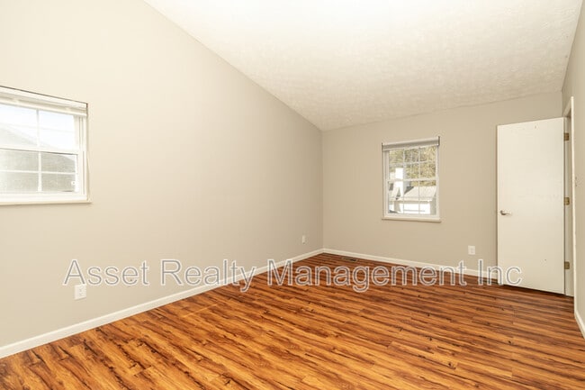 Building Photo - 4400 Northgate Dr