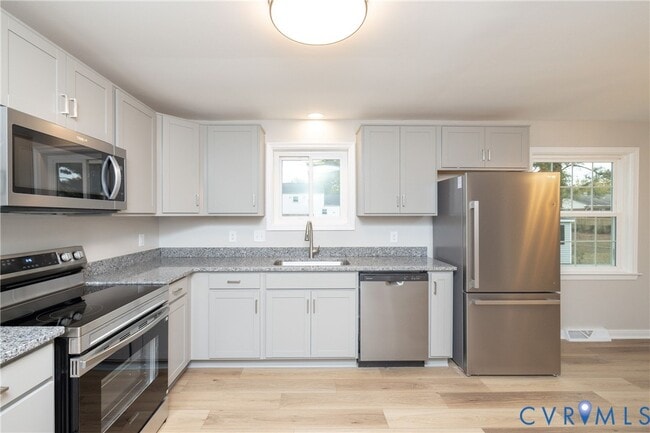 Building Photo - 609 Willomett Ave