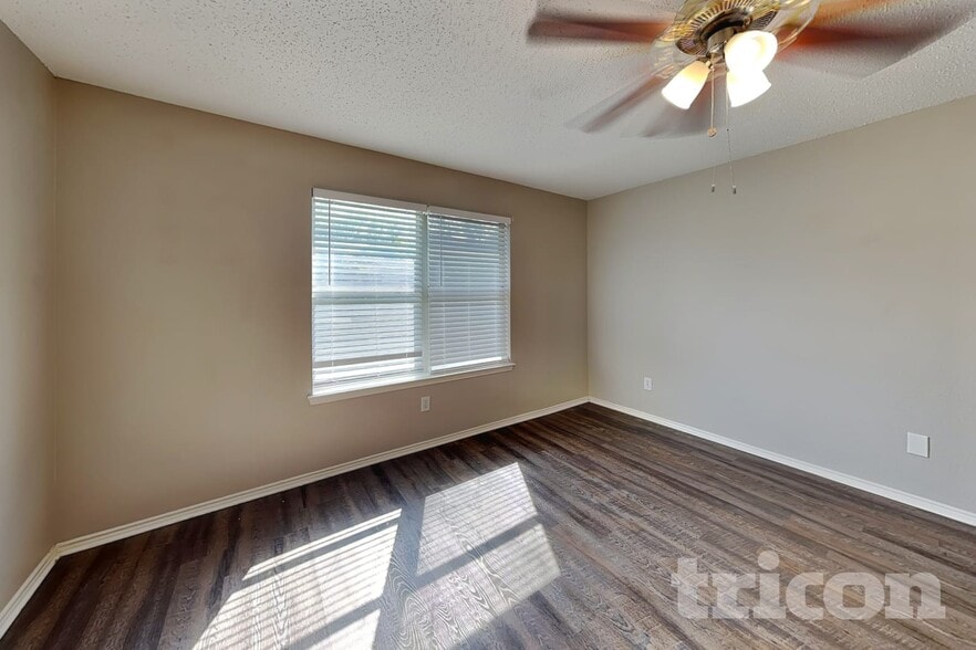 Building Photo - 7109 Galveston Dr