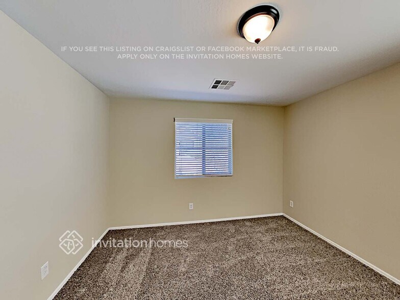 Building Photo - 1744 E Joseph Way