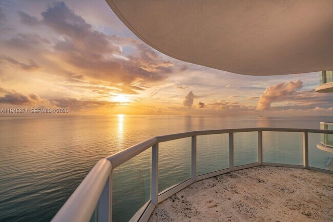 Building Photo - 6365 Collins Ave