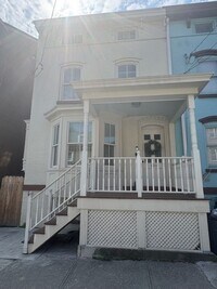 Building Photo - 150 Lander St