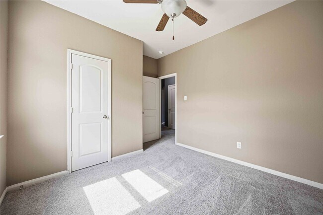 Building Photo - 22530 Threefold Ridge Dr