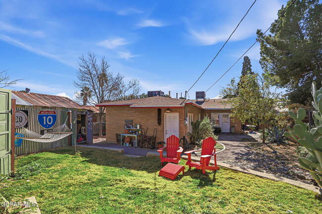 Building Photo - 3703 Cambridge Ave