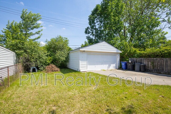 Building Photo - 16905 Palda Dr