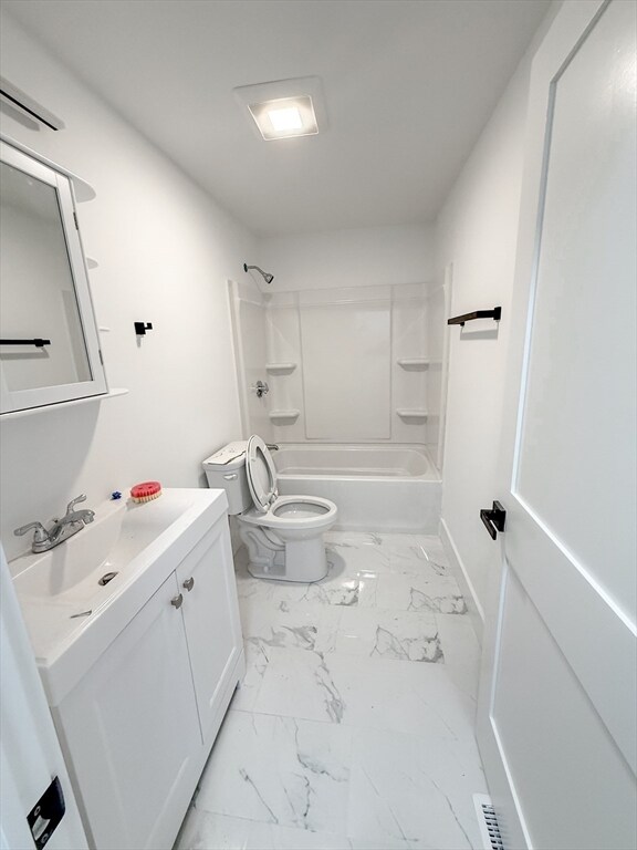 Primary Photo - 232 Lynnfield St