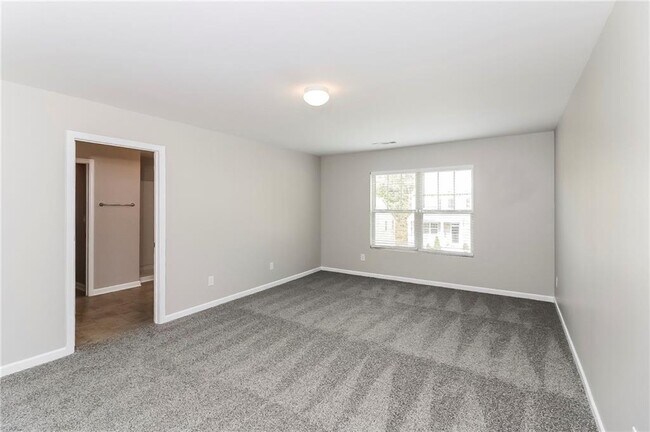 Building Photo - 315 Heritage Club Cir