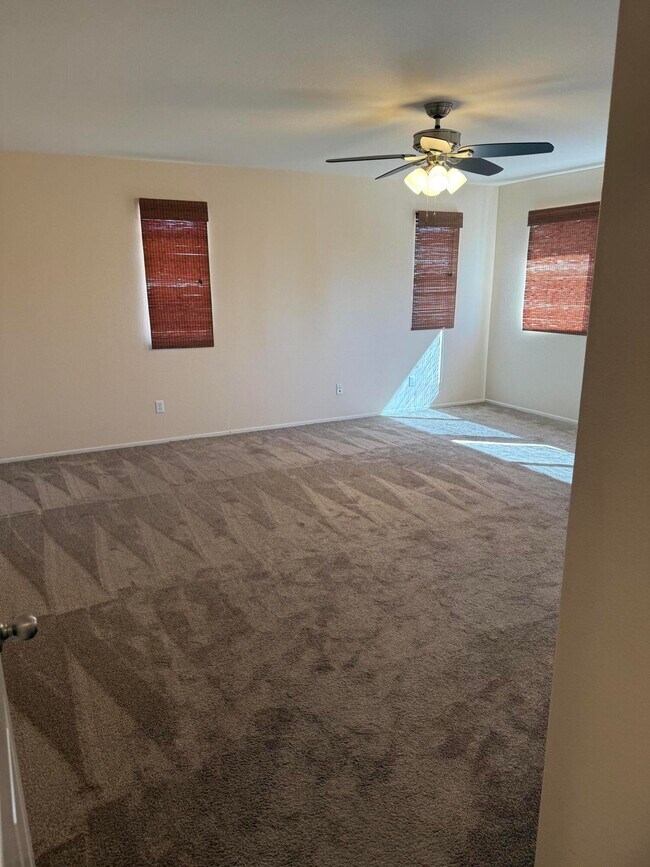 Building Photo - 43426 Lago Brezza Dr