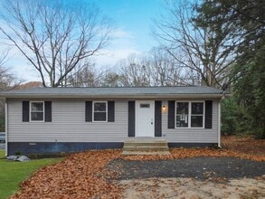 Building Photo - 11415 H G Trueman Rd