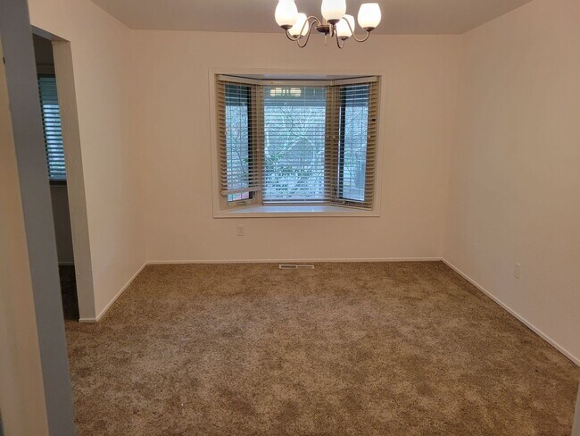 Building Photo - COMING SOON! Charming 4 Bed 3 Bath Home in...