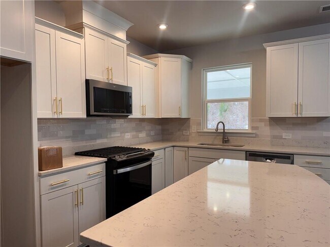 Building Photo - 5215 Wheeler Run Dr