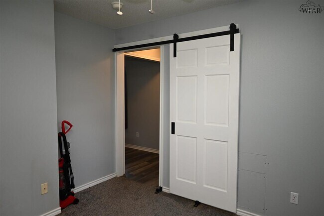 Building Photo - 5216 Brookwood Dr