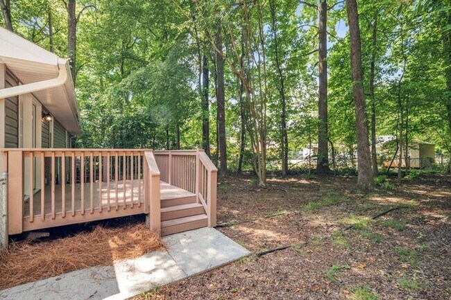 Building Photo - Great Location off of South Holden Road. 3 Bedroom 2 Bathroom Home.