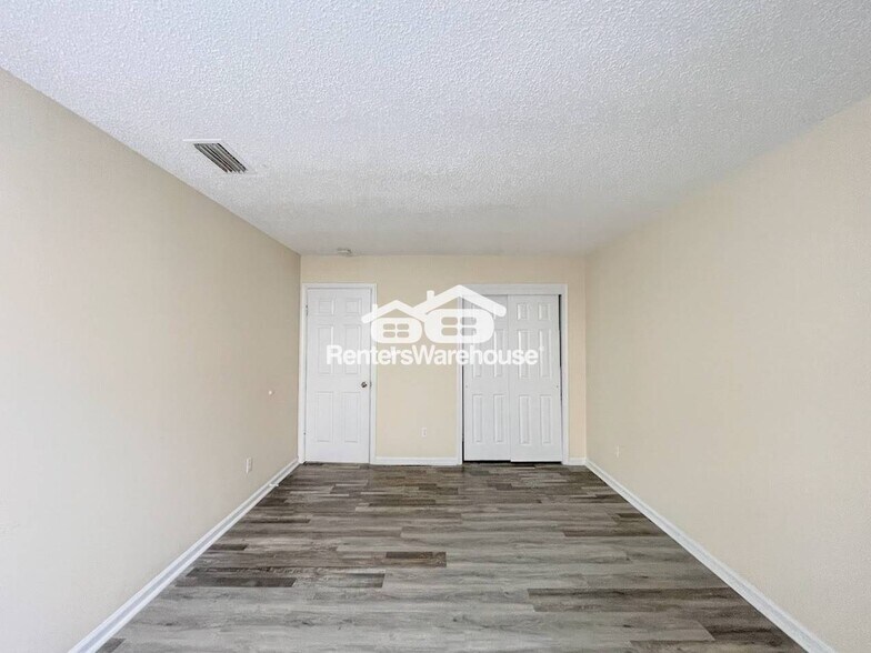 Building Photo - 965 Daniel Maloney Dr
