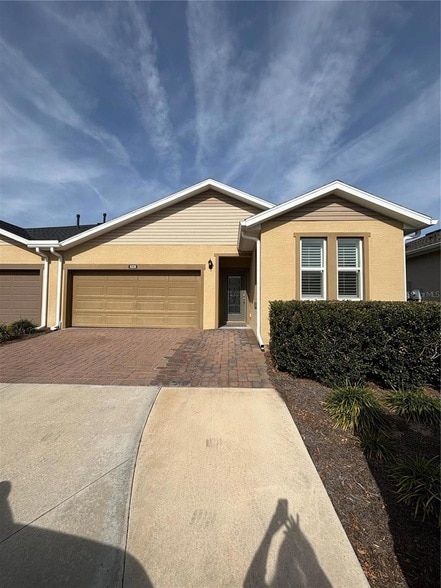 Primary Photo - 5235 NW 33rd Pl