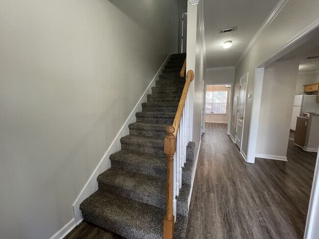 Building Photo - 284 Meigs Dr