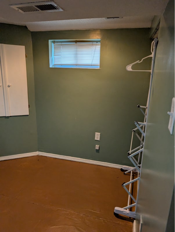 Building Photo - 5832 Heege Rd