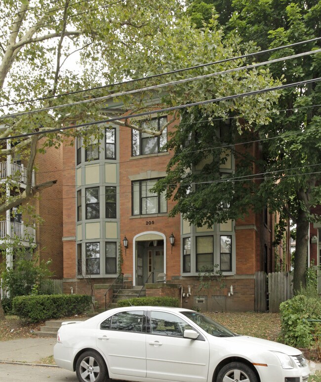 205 S Millvale Ave 205 S Millvale Ave Pittsburgh PA 15224 Apartment