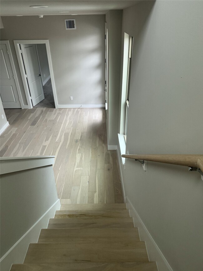 Building Photo - 540 Janisch Rd