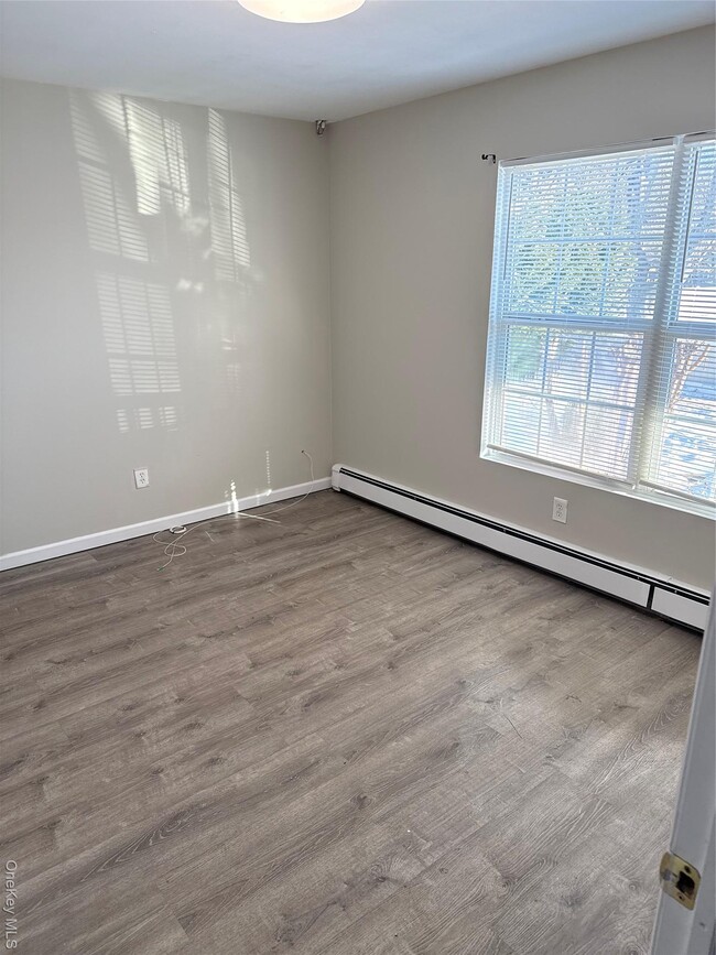 Building Photo - 25 Brightside Ave