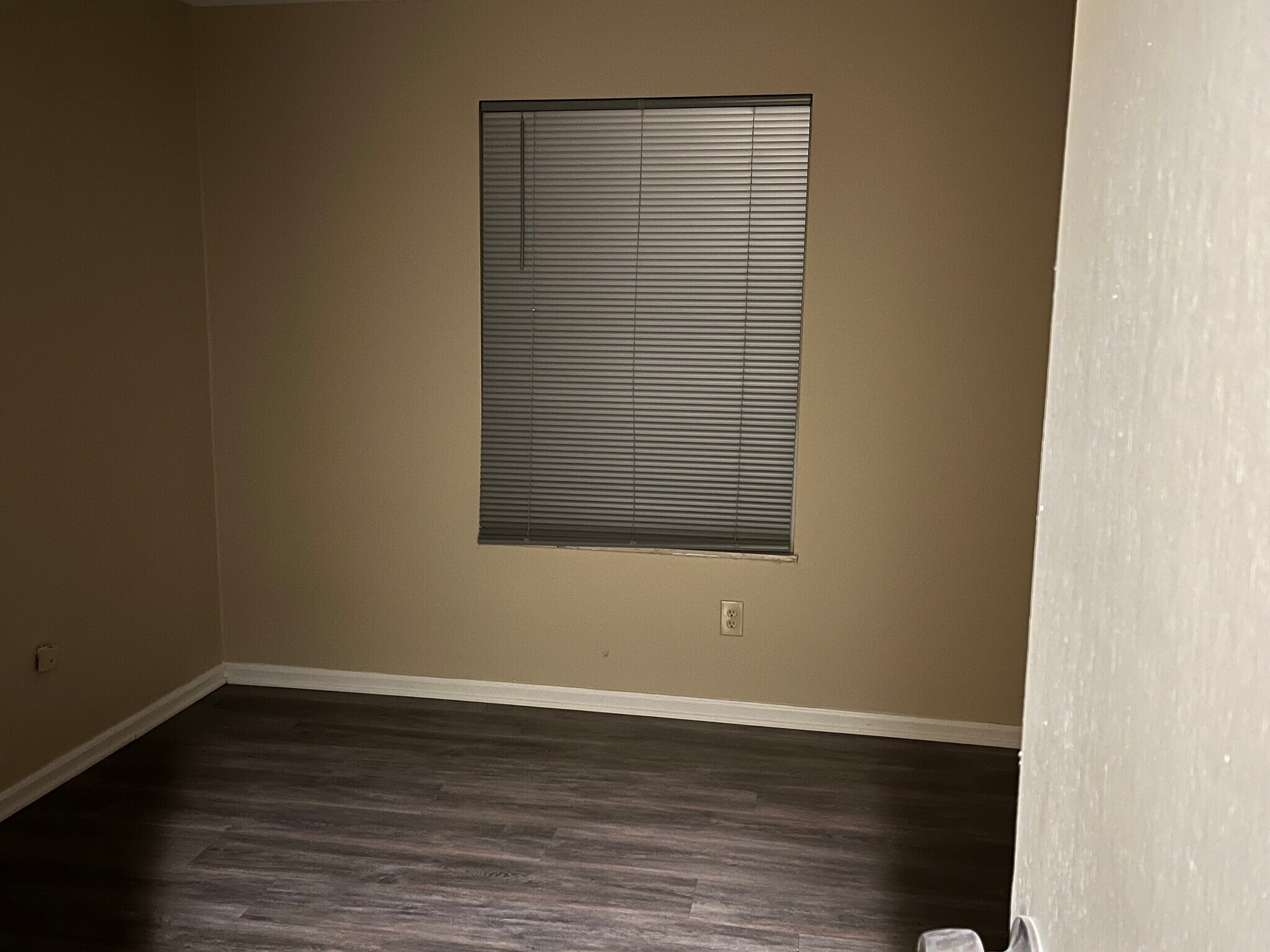 Building Photo - 1440 Slade Ave