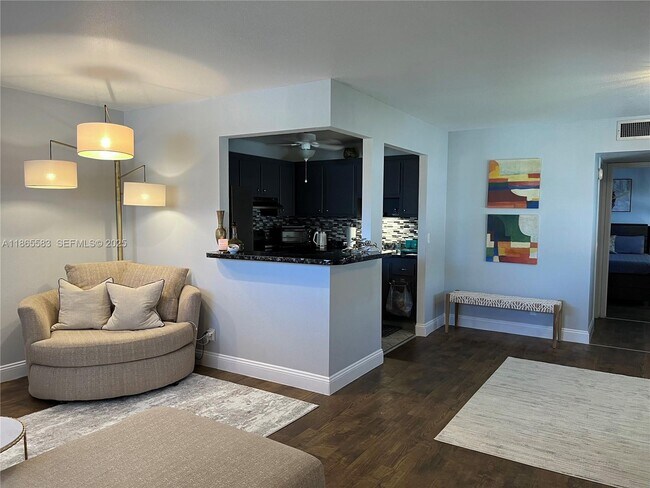 Building Photo - 134 Monaco Ct