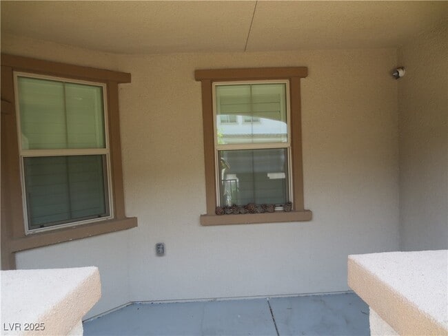 Building Photo - 134 Lomita Heights Dr