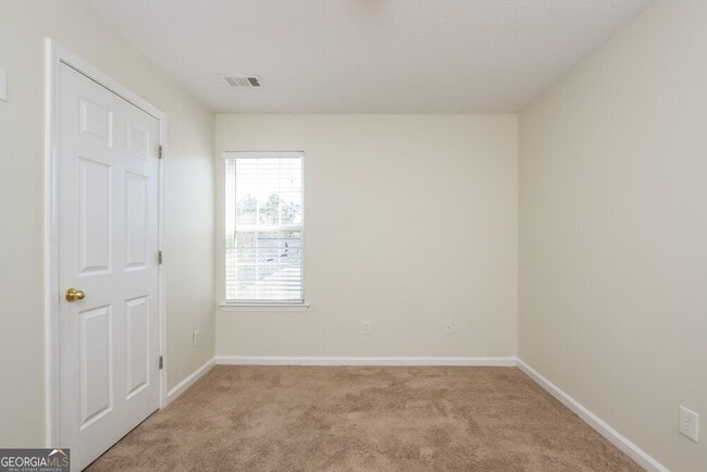 Building Photo - 118 Bainbridge Ct