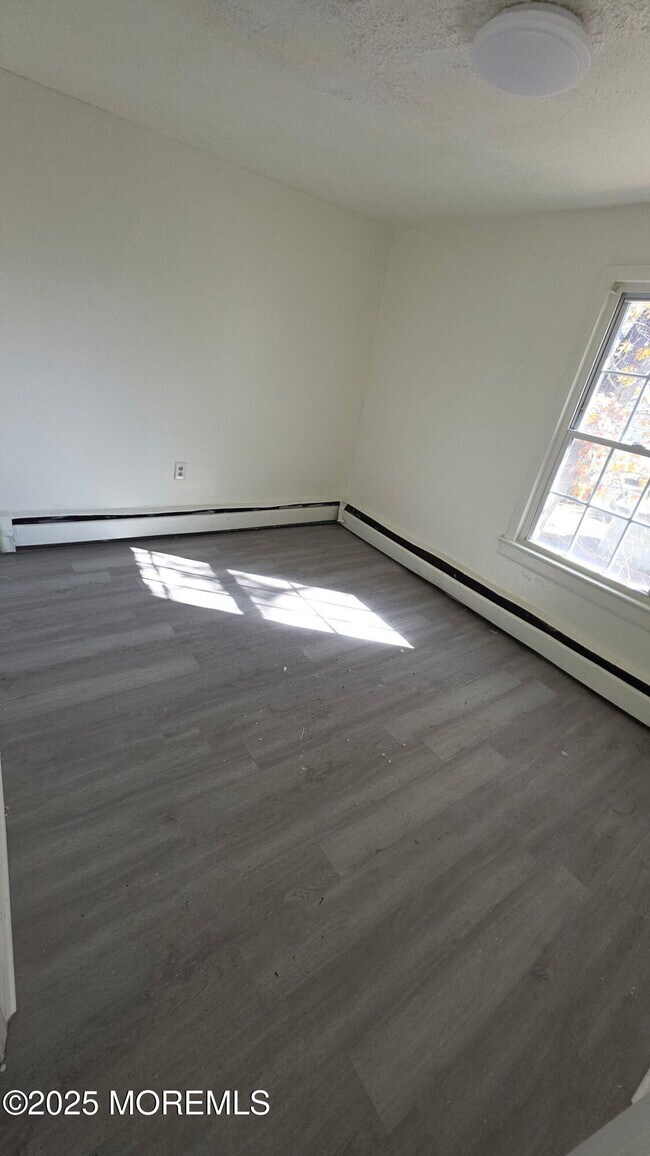 Building Photo - 513 Prospect Ave