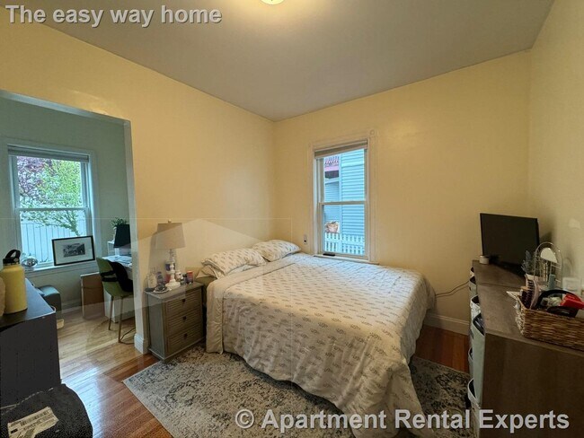 Building Photo - 29-31 Belknap St Unit #1