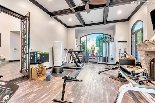 Building Photo - 25644 Queenscliff Ct