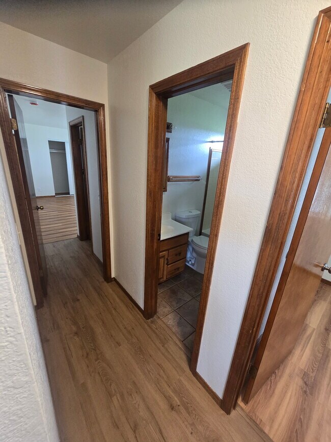 Building Photo - 7375 W Bridle Trail