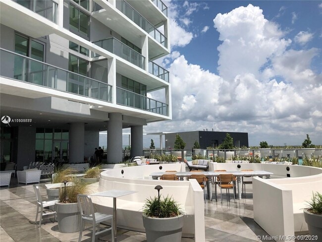 Building Photo - 2000 Metropica Way