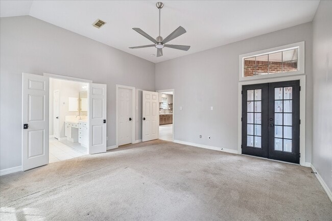 Building Photo - 3115 Cedar Knolls Dr