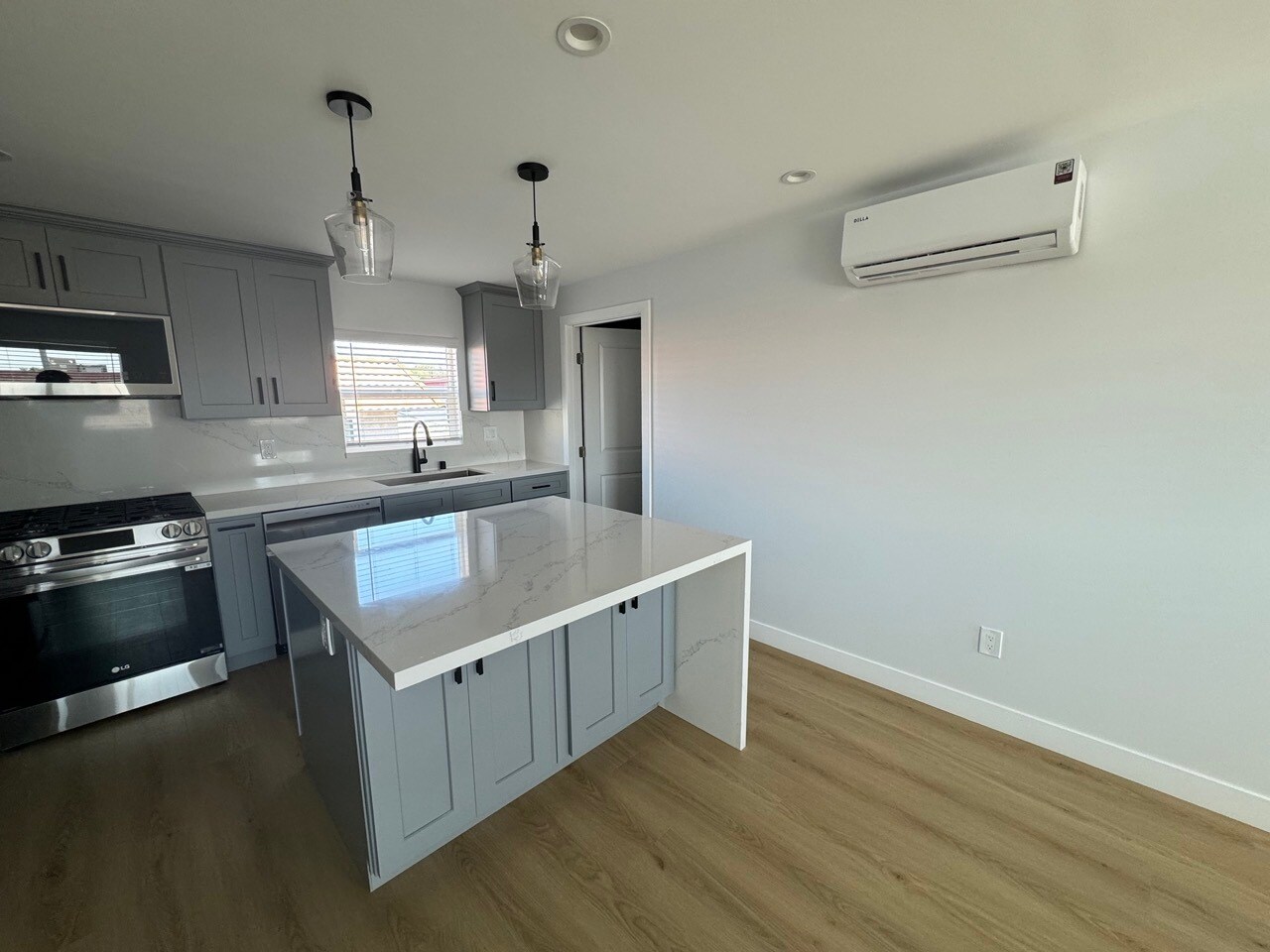 Building Photo - 18509 Burin Ave