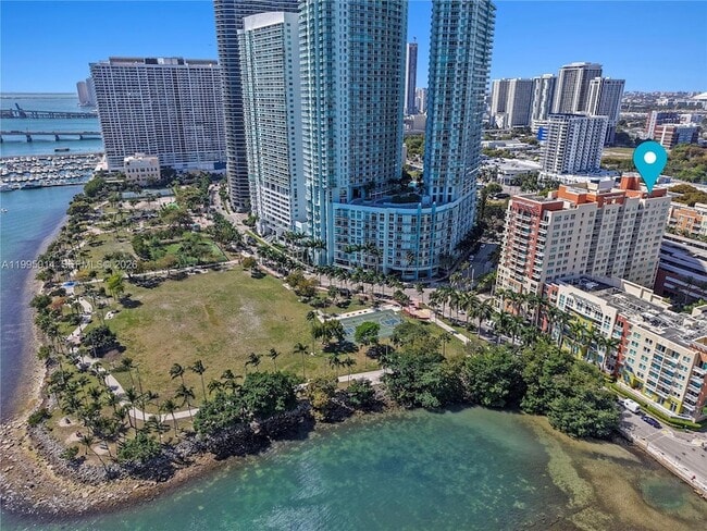 Building Photo - 2001 Biscayne Blvd