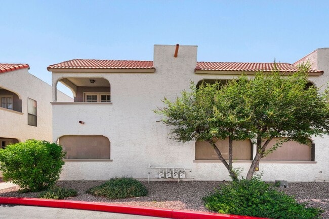 Building Photo - 1412 Bass Dr