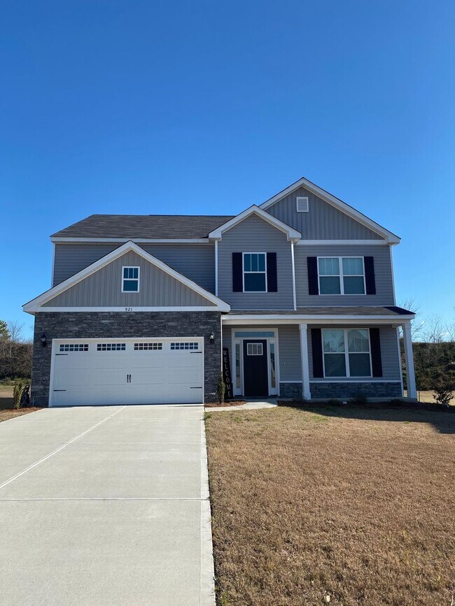 Building Photo - Spacious 5-Bedroom Home with Open Foyer - Move-In Ready! **Close to Fort Gordon, Hospitals, and I...