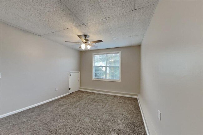 Building Photo - 3059 Brass Dr