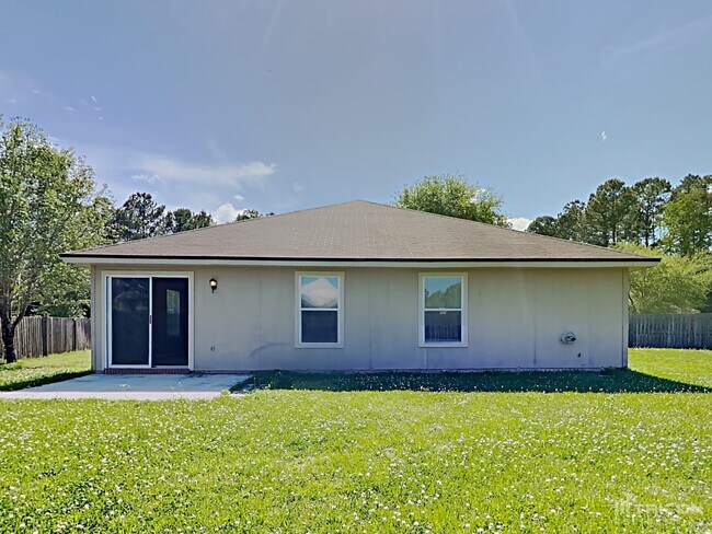 Building Photo - 3925 Hideaway Lane