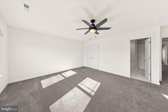 Building Photo - 5559 Trafalgar Cir