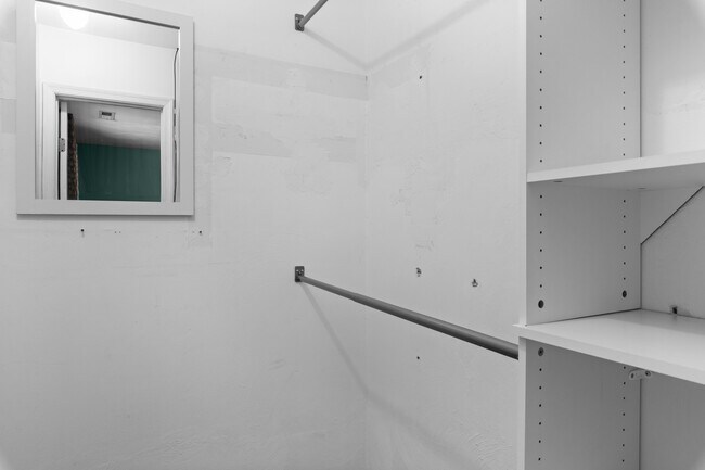 Building Photo - 609 Maxwood Ct