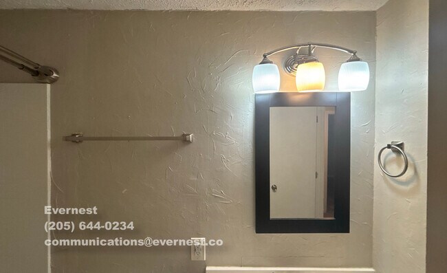 Building Photo - 3623 Bolamo Dr