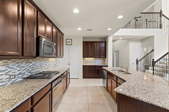 Building Photo - 2701 Calmwood Dr
